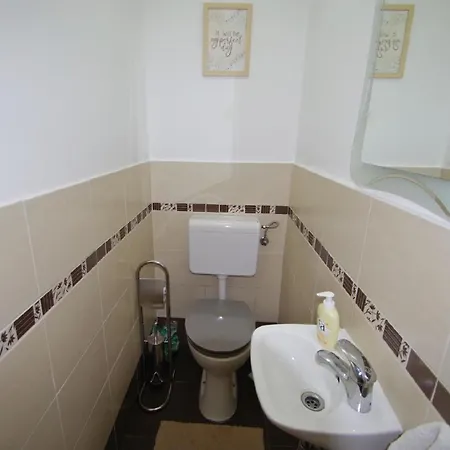 Apartment Ferienwohnung Fuer 4 Personen 2 Kinder Ca 62 Qm In Pula, Istrien Istrische Riviera