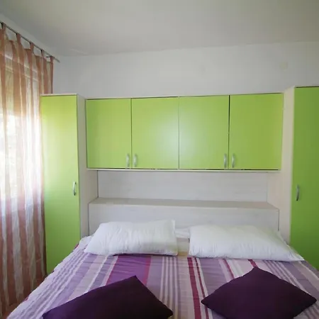 Ferienwohnung Fuer 4 Personen 2 Kinder Ca 62 Qm In Pula, Istrien Istrische Riviera