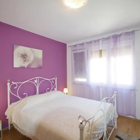 Ferienwohnung Fuer 4 Personen 2 Kinder Ca 62 Qm In Pula, Istrien Istrische Riviera * Pula